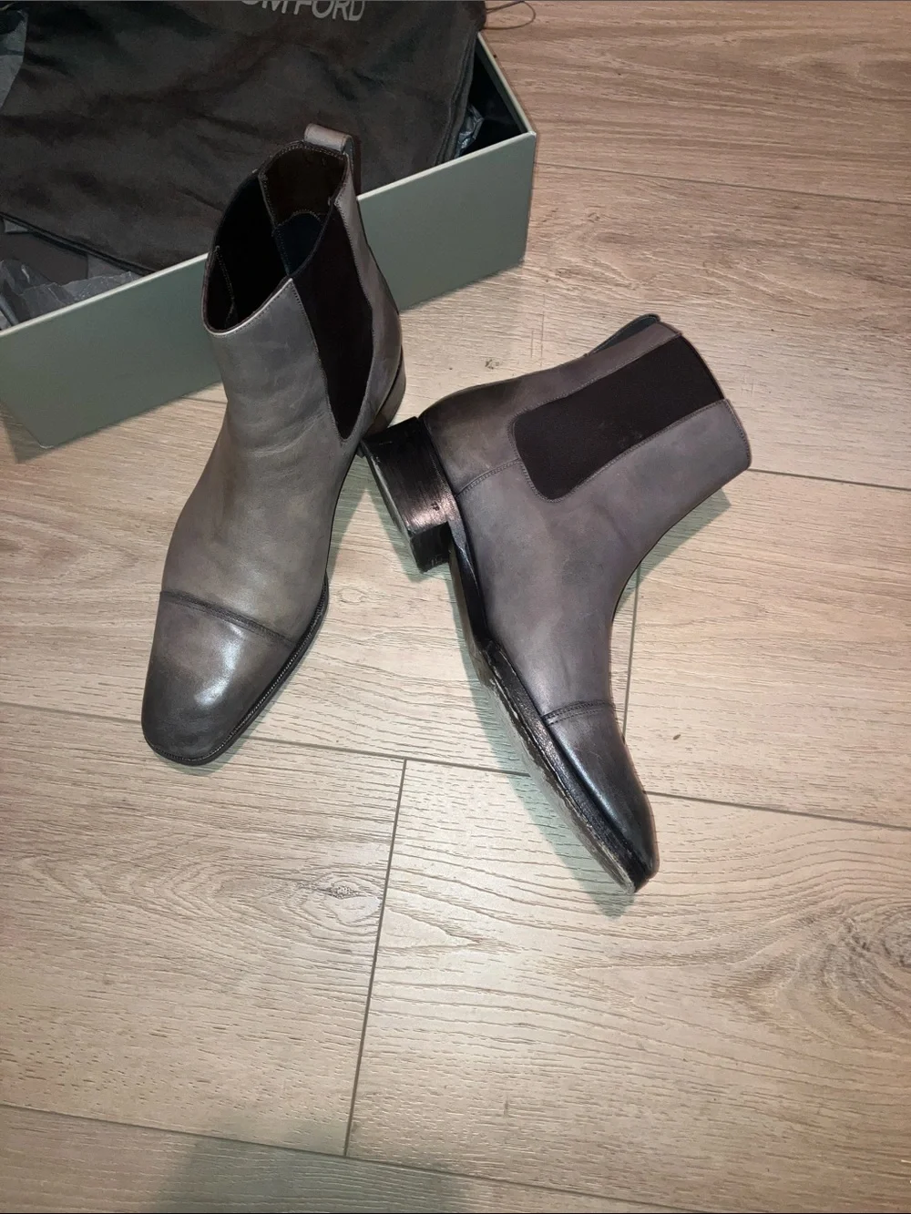 Tom Ford Men's Gray Leather Chukka Boots